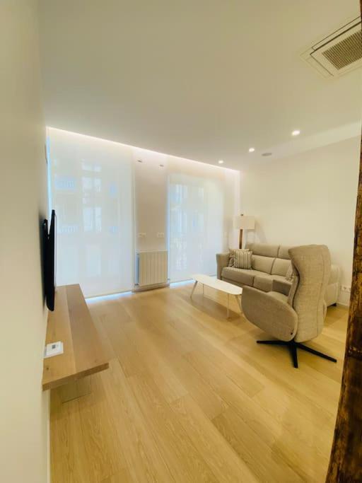Atseden Apartment Aire Condicionado - Opcion A Parking - San Sebastian Exterior photo